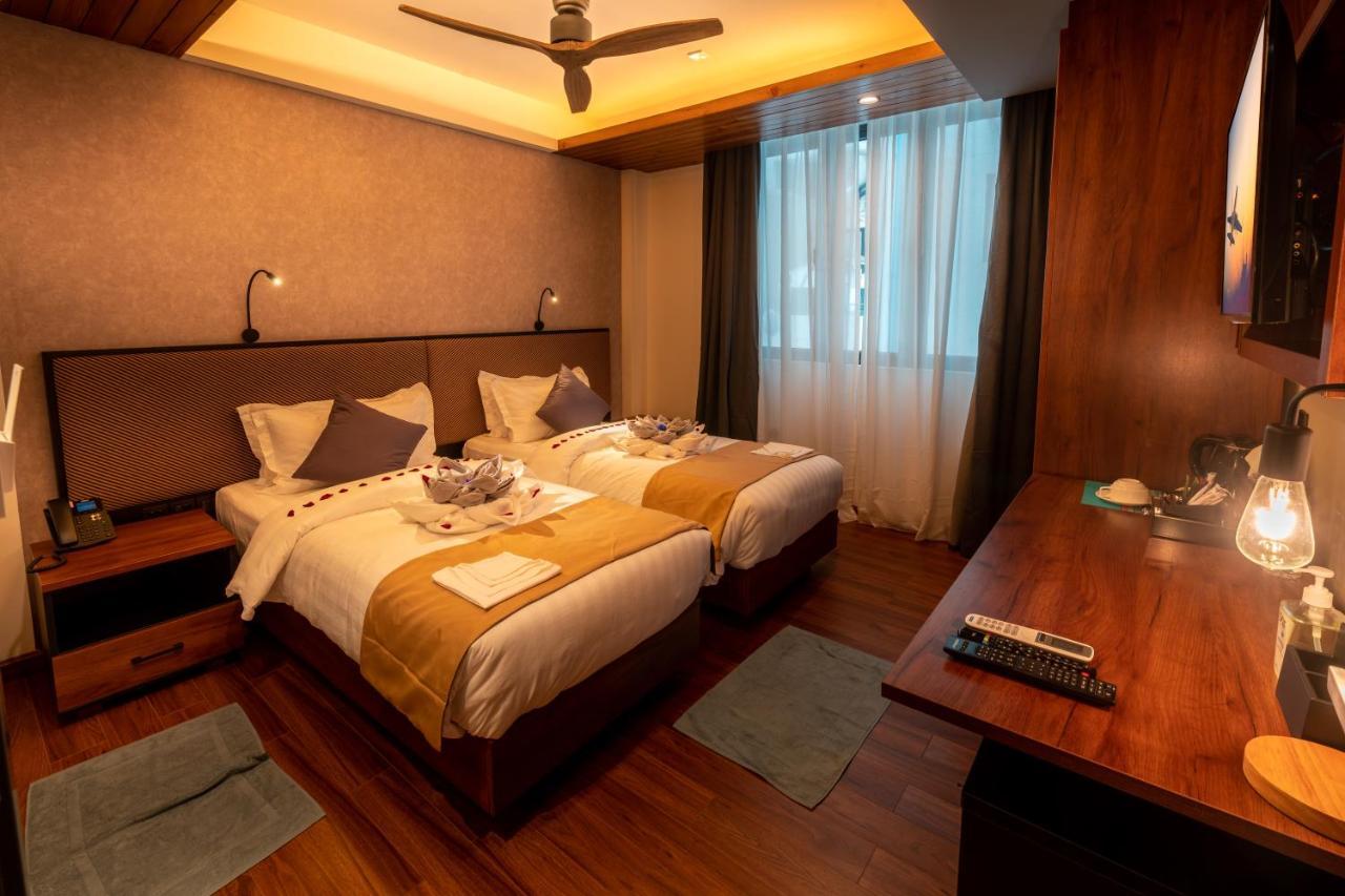Chen Beach Inn Hulhumale Bagian luar foto
